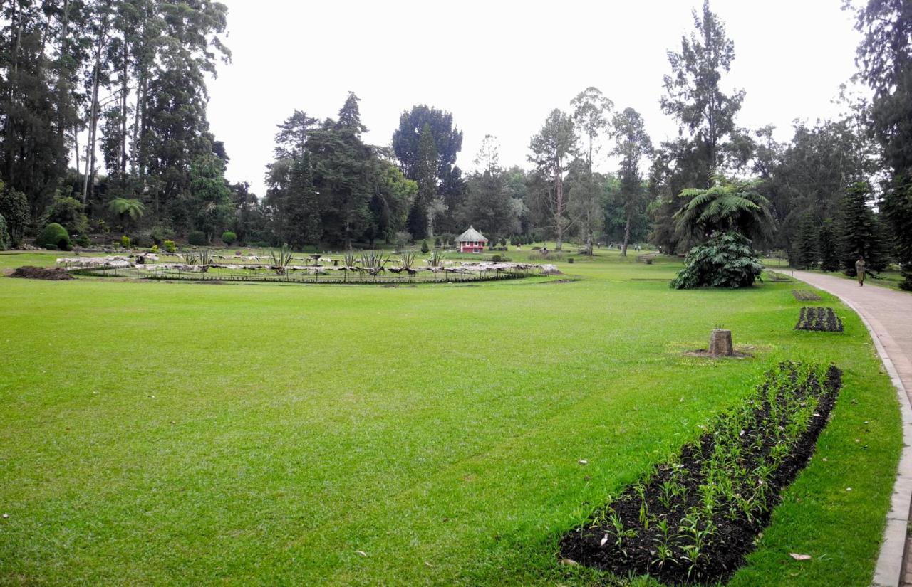 Oyo 238 Selva'S Guest House Nuwara Eliya Buitenkant foto